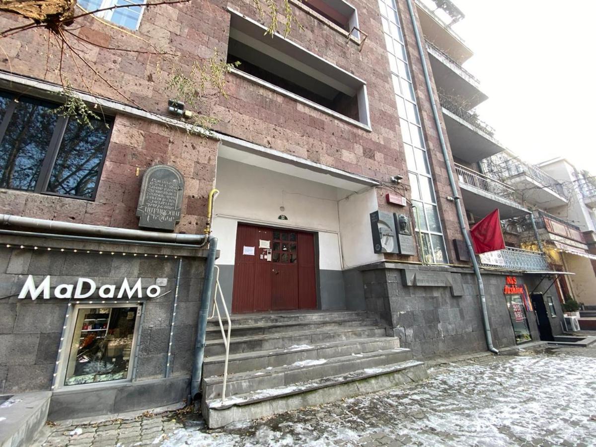Stay Inn-Apartments On Abovyan 32 Jerevan Exteriör bild