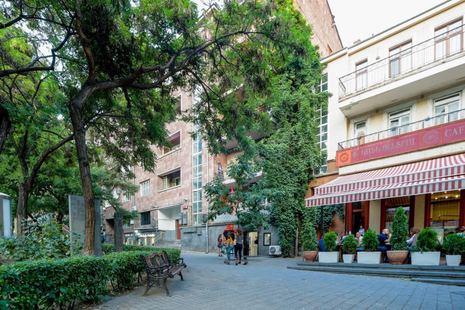 Stay Inn-Apartments On Abovyan 32 Jerevan Exteriör bild